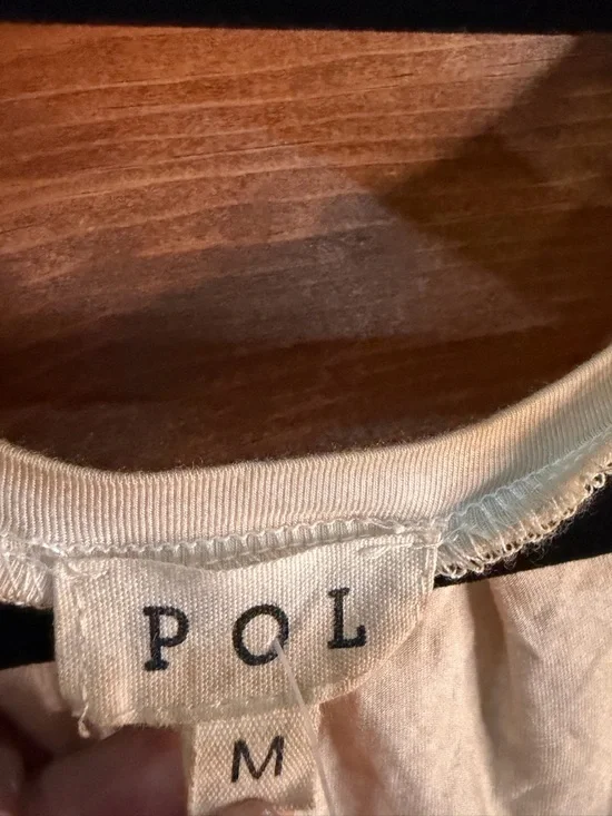 POL Soft Oversized Deep V-Neck Tee in Light Beige Mineral Wash 🌻 - Picture 2 of 6